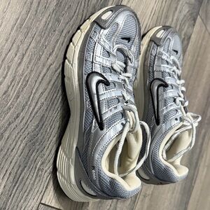 Nike Metallic Silver and Cream Running Shoes